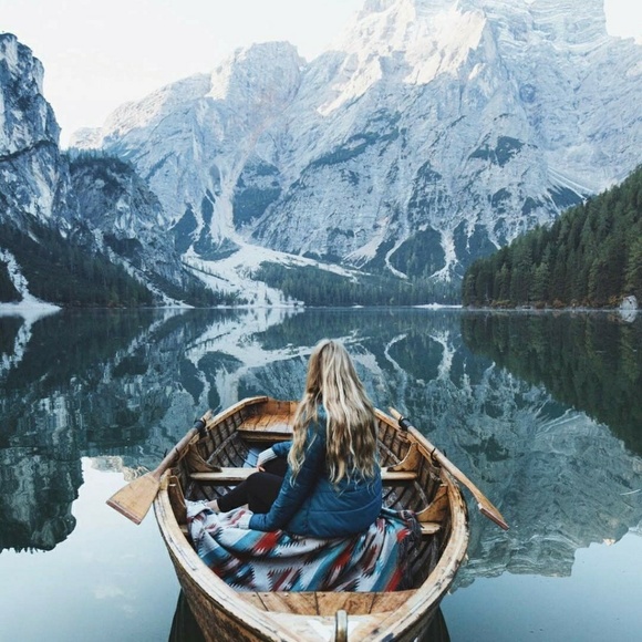 Meet your Posher, Jessica - Picture 1 of 1